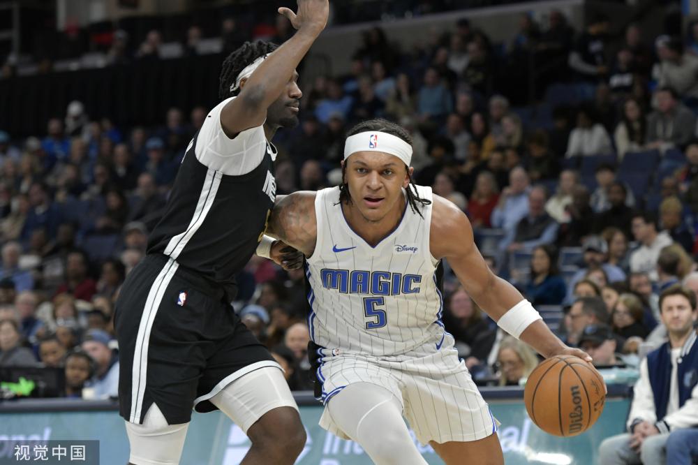 他们不仅在 他们不仅在